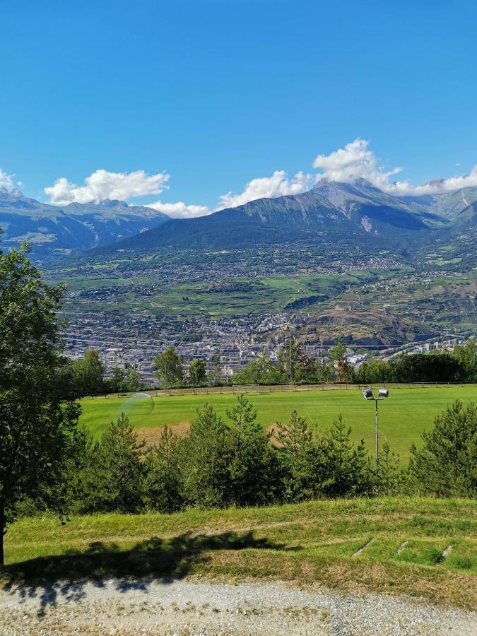 Chalet Alpine Apartment Sion Luaran gambar